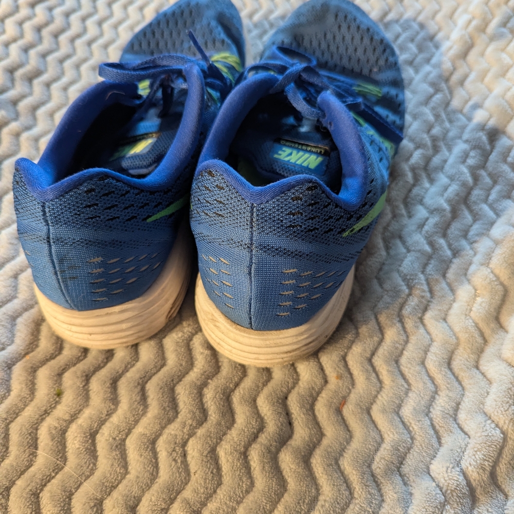 Nike Blue and Green Athletic Shoes - Picture 5 of 8
